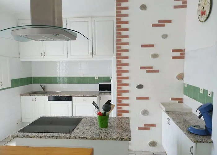 Villa Jolie 6 Couchages Secteur Calme / Proche Montagnes - Plages - Espagne