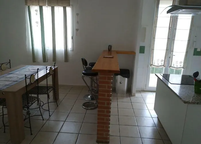 Villa Jolie 6 Couchages Secteur Calme / Proche Montagnes - Plages - Espagne *