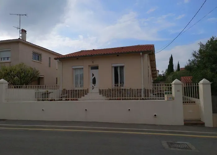 Villa Jolie 6 Couchages Secteur Calme / Proche Montagnes - Plages - Espagne