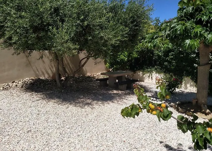 Jolie 6 Couchages Secteur Calme / Proche Montagnes - Plages - Espagne * Ortaffa