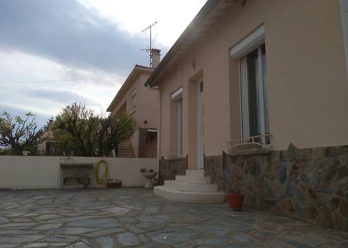 Jolie 6 Couchages Secteur Calme / Proche Montagnes - Plages - Espagne Villa *