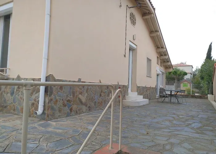 Jolie 6 Couchages Secteur Calme / Proche Montagnes - Plages - Espagne Villa