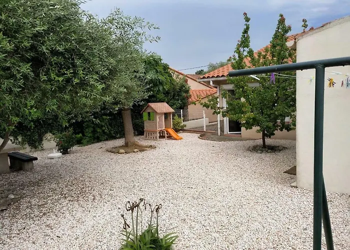 Jolie 6 Couchages Secteur Calme / Proche Montagnes - Plages - Espagne Villa *