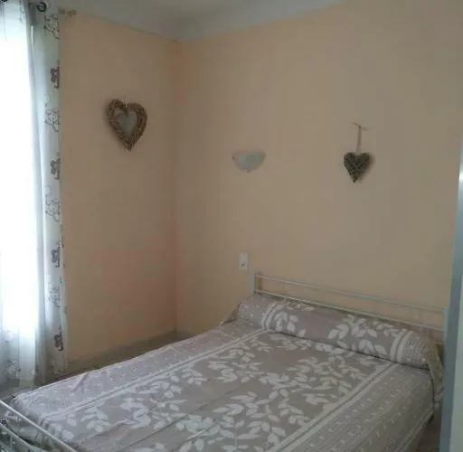 Villa Jolie 6 Couchages Secteur Calme / Proche Montagnes - Plages - Espagne *
